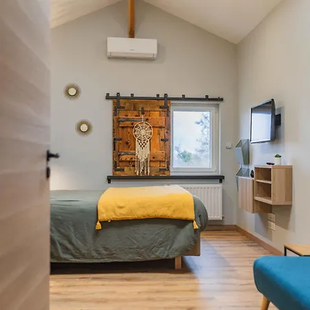 Au Pressoir De Boisy - Maison D'hote Bed and Breakfast